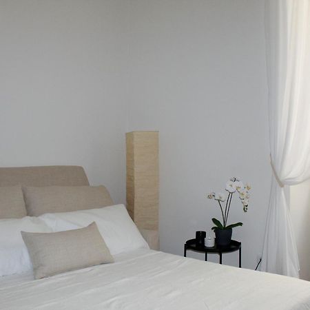 Ferienwohnung Dragonetti Luxury House LʼAquila Exterior foto