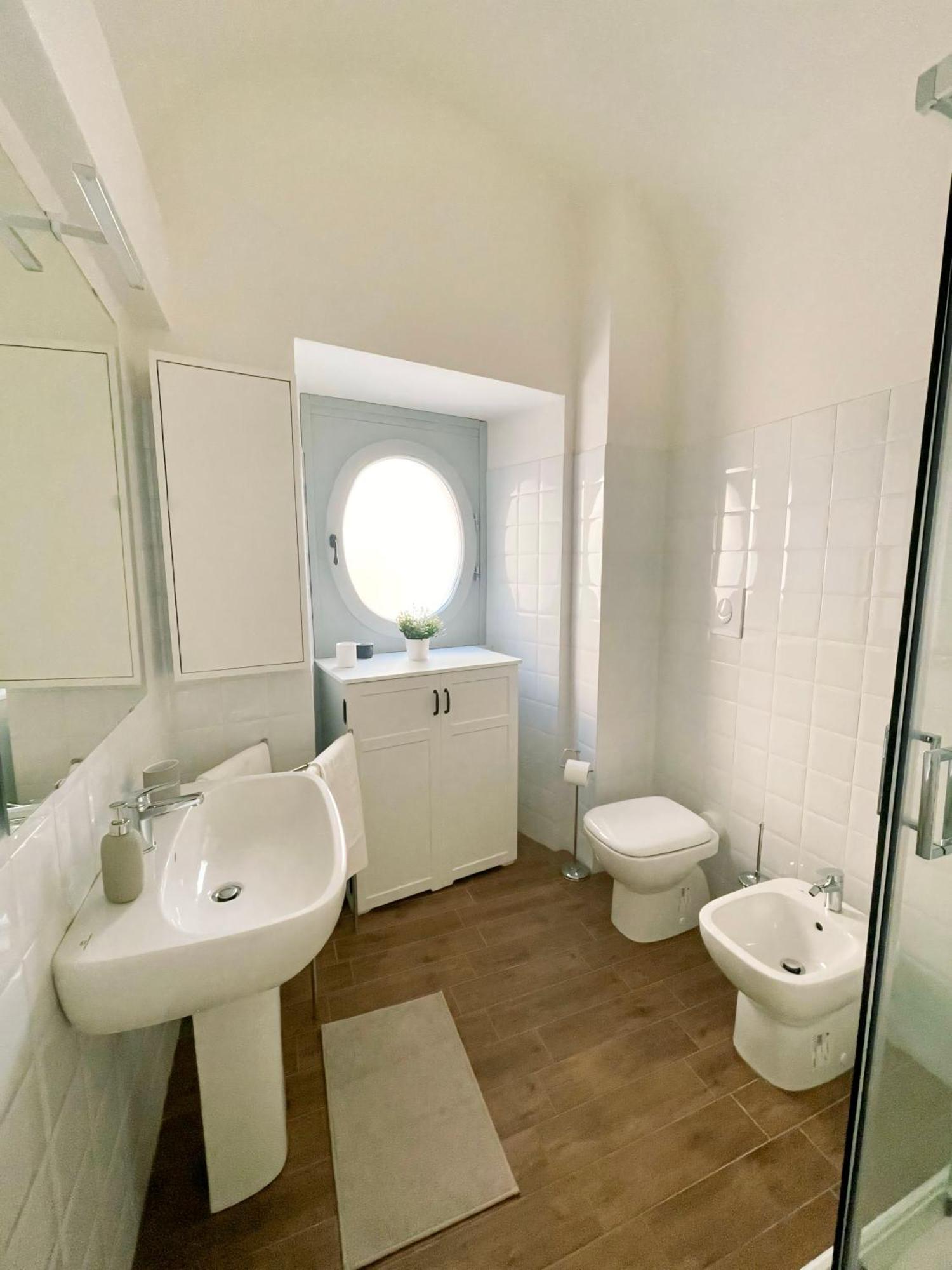 Ferienwohnung Dragonetti Luxury House LʼAquila Exterior foto
